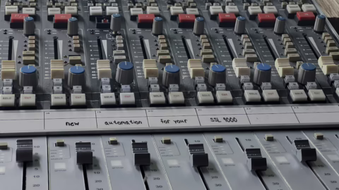 Maîtriser les groupes VCA : optimisation du contrôle de volume sur les consoles de mixage