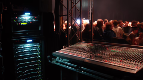 How to mix stage monitors for a music band?