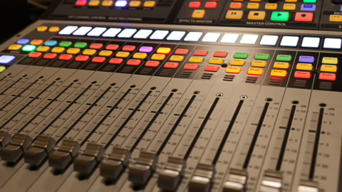 Qu’est-ce qu’un VCA en audio et à quoi ça sert ?