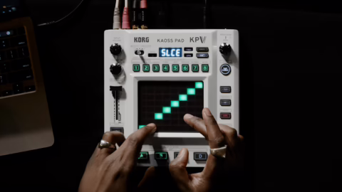 Korg Kaoss Pad V : retour d’une icône des effets tactiles avec double contrôle et entrée guitare