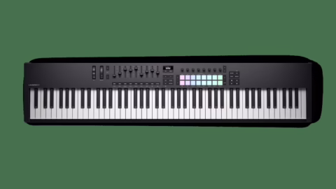 Novation Launchkey 88 MK4 vue de dessus, clavier 88 touches, pads et faders