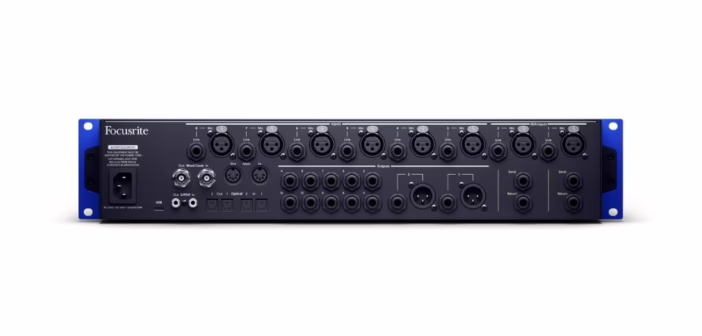 Vue de la Focusrite ISA C8X, finition bleu anodisé emblématique de la gamme ISA