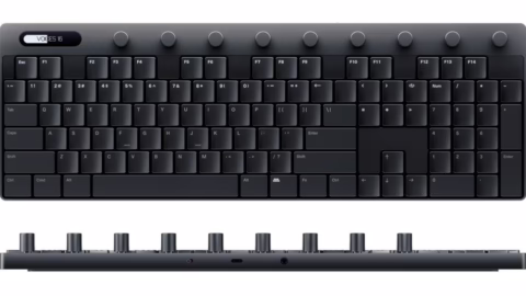 Le Polyend Keys en finition noire, vue de dessus et de dos : clavier mécanique et contrôleur MIDI