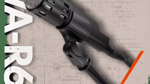 Warm Audio Retro 64 en finition noir mat, micro dynamique de scène