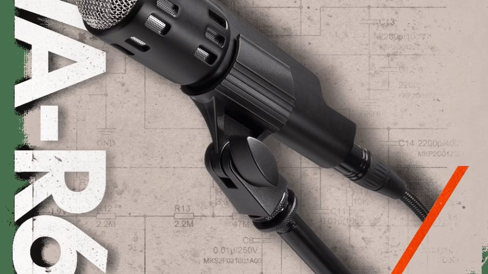 Warm Audio Retro 64 en finition noir mat, micro dynamique de scène