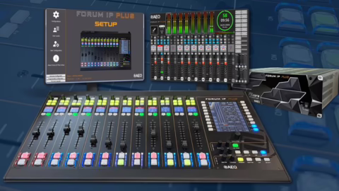 AEQ Forum IP Plus, console audio-sur-IP broadcast avec faders motorisés et écran multitouch