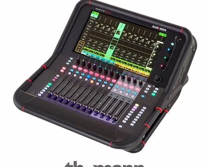 La console de mixage numérique Allen & Heath Avantis Solo et son grand écran tactile 15,6 pouces