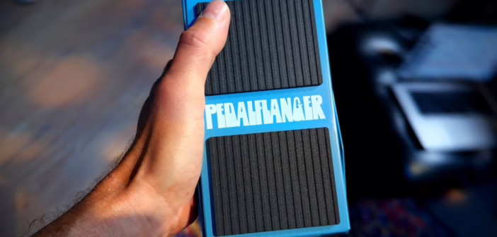 La pédale Behringer Pedal Flanger, un flanger à commande au pied