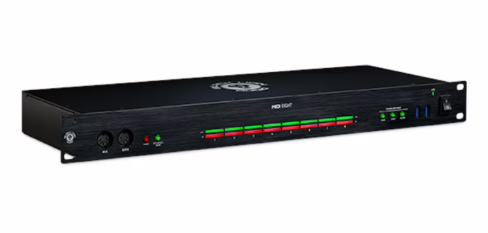L'interface MIDI Black Lion Audio MIDI Eight au format rack 1U, vue de trois quarts