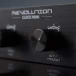 Black Lion Audio Revolution Clock Mini : l’horloge maître à faible gigue au format demi-rack