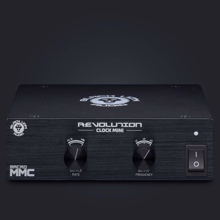 Le Revolution Clock Mini intégré à une configuration studio compacte