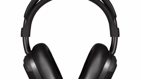 Le casque de monitoring sans fil LEWITT LW6, vue de trois quarts