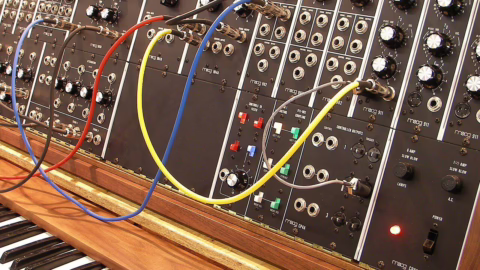Section de modulation et LFO sur un synthetiseur modulaire