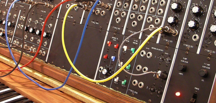 Section de modulation et LFO sur un synthetiseur modulaire