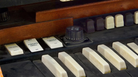 Les tirettes harmoniques d’un orgue Hammond, illustration concrète de la synthèse additive
