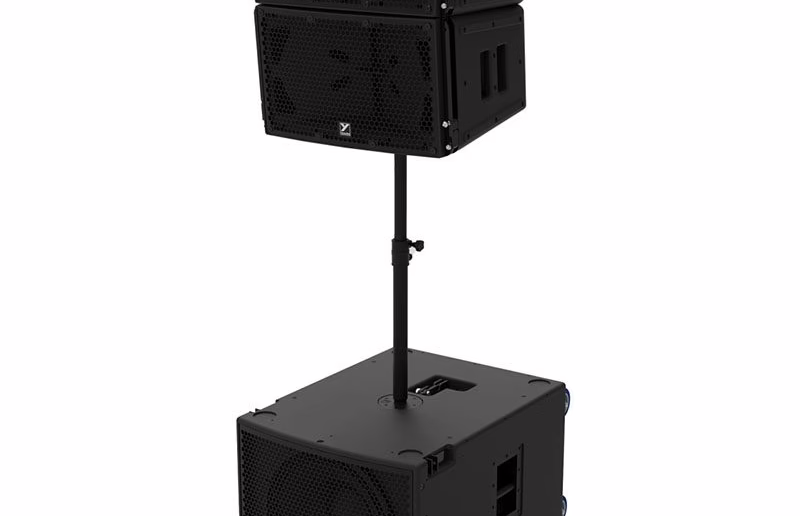Module Yorkville Paraline PSA28 sur pied avec un caisson PSA18S