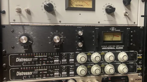 Compresseurs de studio en rack : LA-2A, 1176 et Distressors