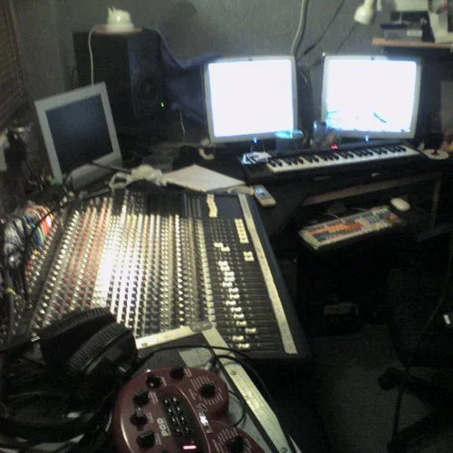 Control room of a recording studio with a mixing console, where a convolution reverb is applied
