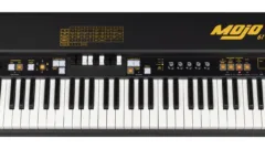 Crumar Mojo 61 MK2, orgue à tirettes compact vu de dessus