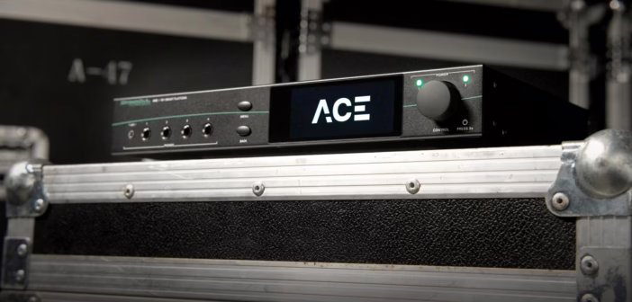 Processeur audio DirectOut ACE, format demi-rack, posé sur un flight case