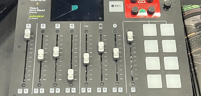 Console de podcast RODE RODECaster Pro avec ses faders et pads