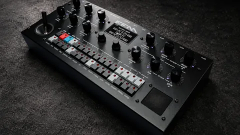 Twisted Electrons FLEXFM: price, specs and the 8-voice hybrid FM groovebox