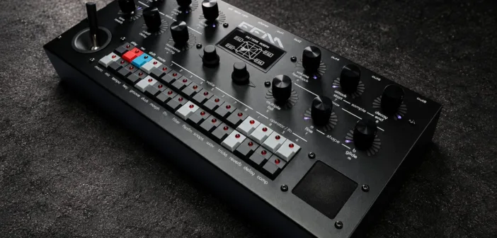 La groovebox hybride Twisted Electrons FLEXFM vue de trois quarts