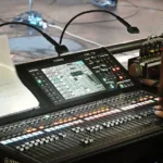 Pré-fader ou post-fader : comprendre les départs (sends) sur une console