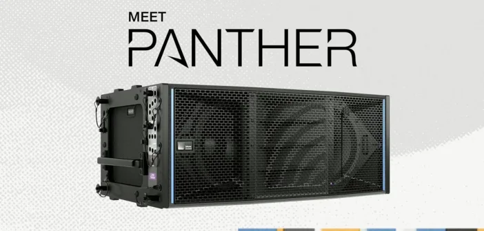 Un line array accroché pour la diffusion d'un concert en grande salle