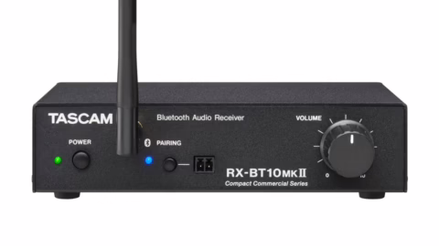 Récepteur Bluetooth professionnel Tascam RX-BT10MKII, face avant avec antenne et volume