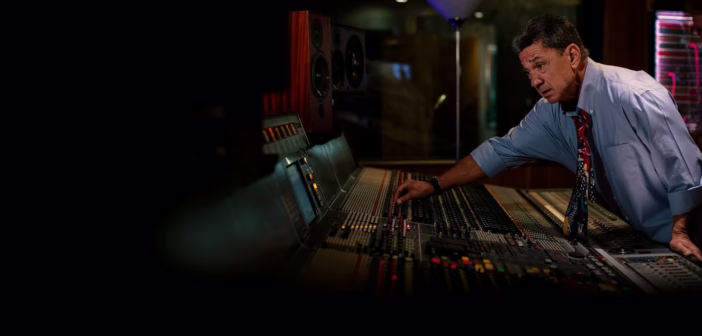 Niko Bolas à la console du Studio D du Village, pour l'extension LA Sessions SDX de Toontrack