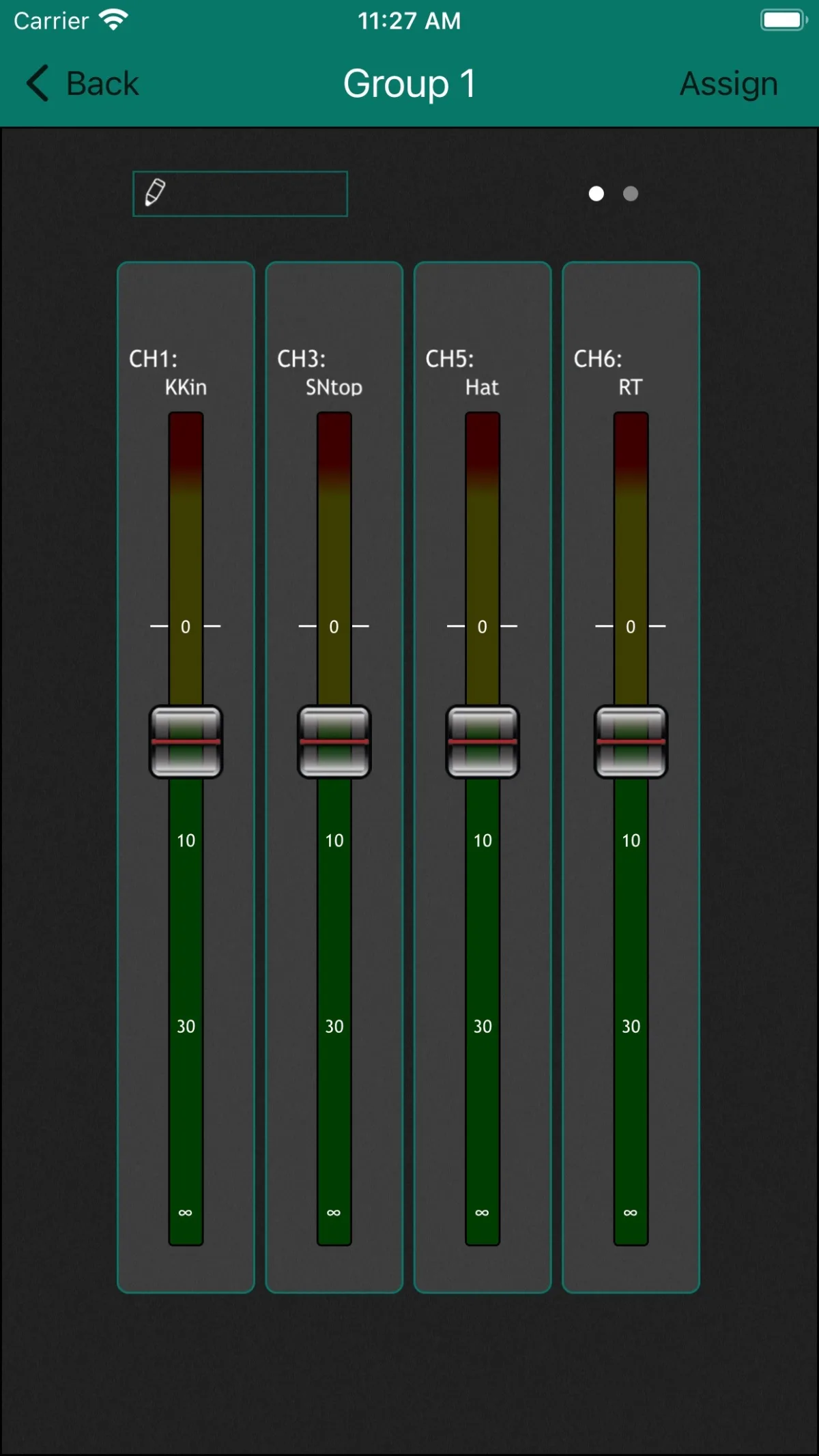Qu-You sur iPhone : faders d'un groupe personnel