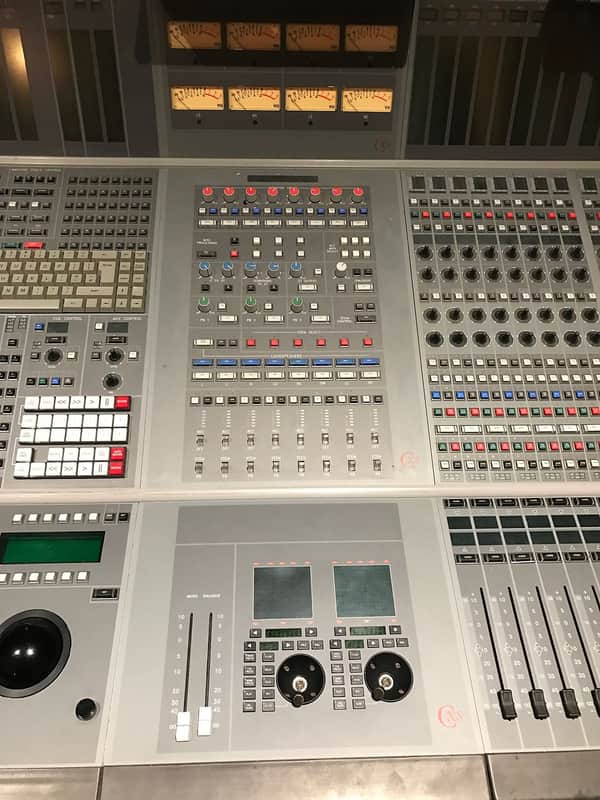 AMS Neve Capricorn — Tranche