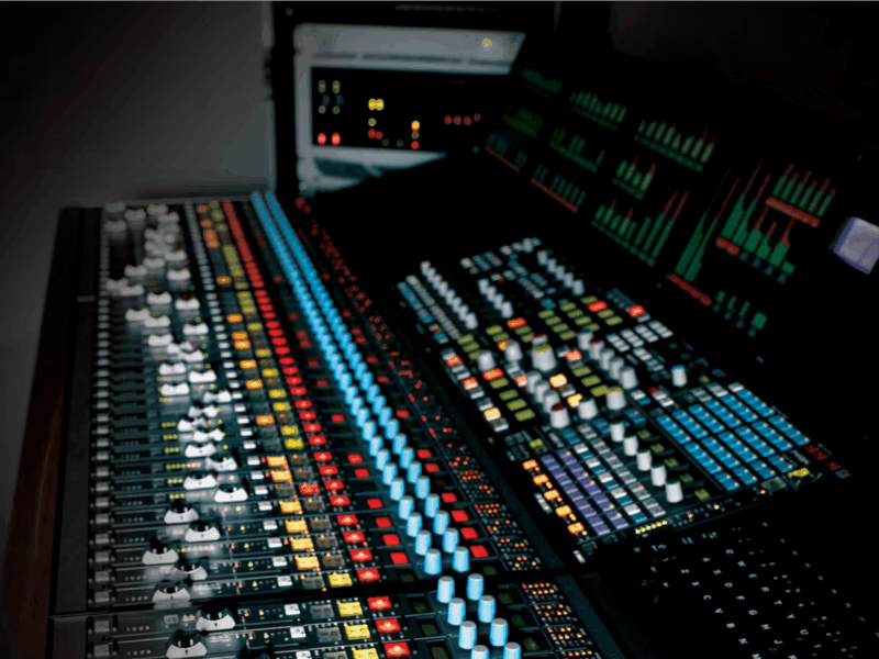 Calrec Omega