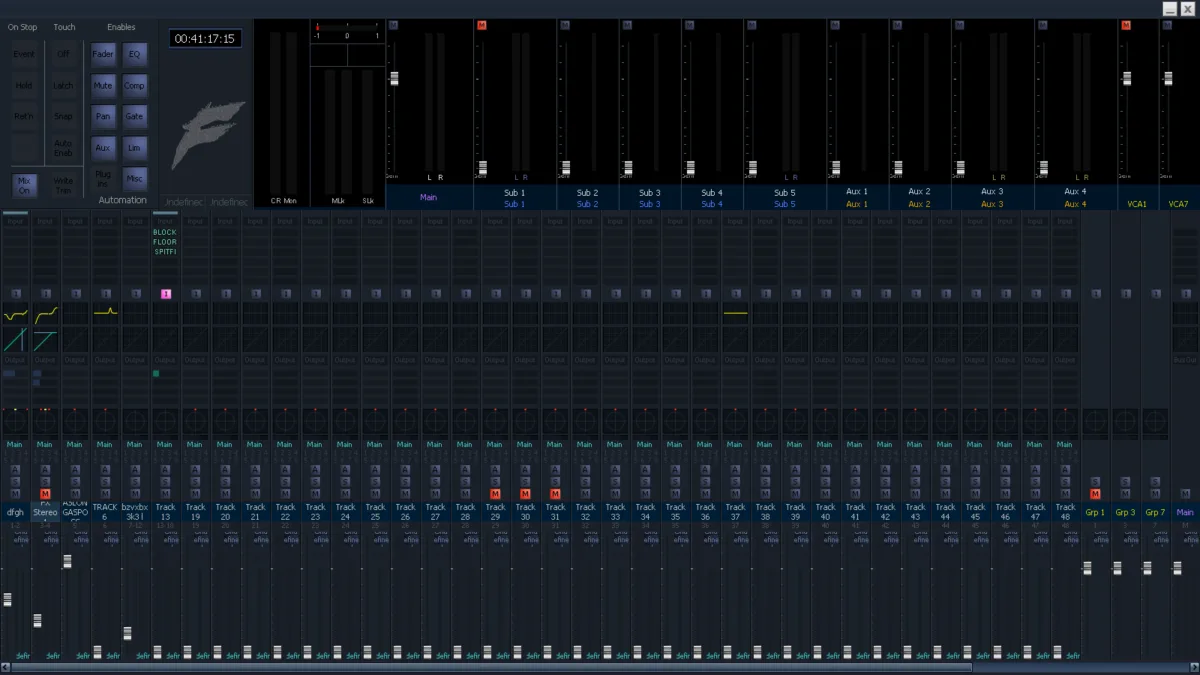 Écran Mixer du logiciel EVO : vue console complète, bus Sub et Aux, VCA et section d'automation