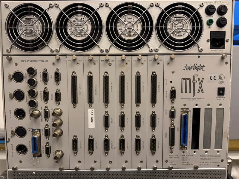 Fairlight MFX3plus — Face arrière