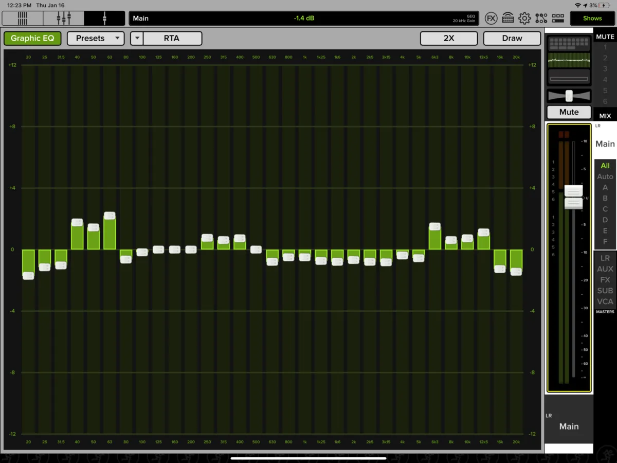 Master Fader 5 on iPad, output graphic EQ (captured on a DL32-class mixer)