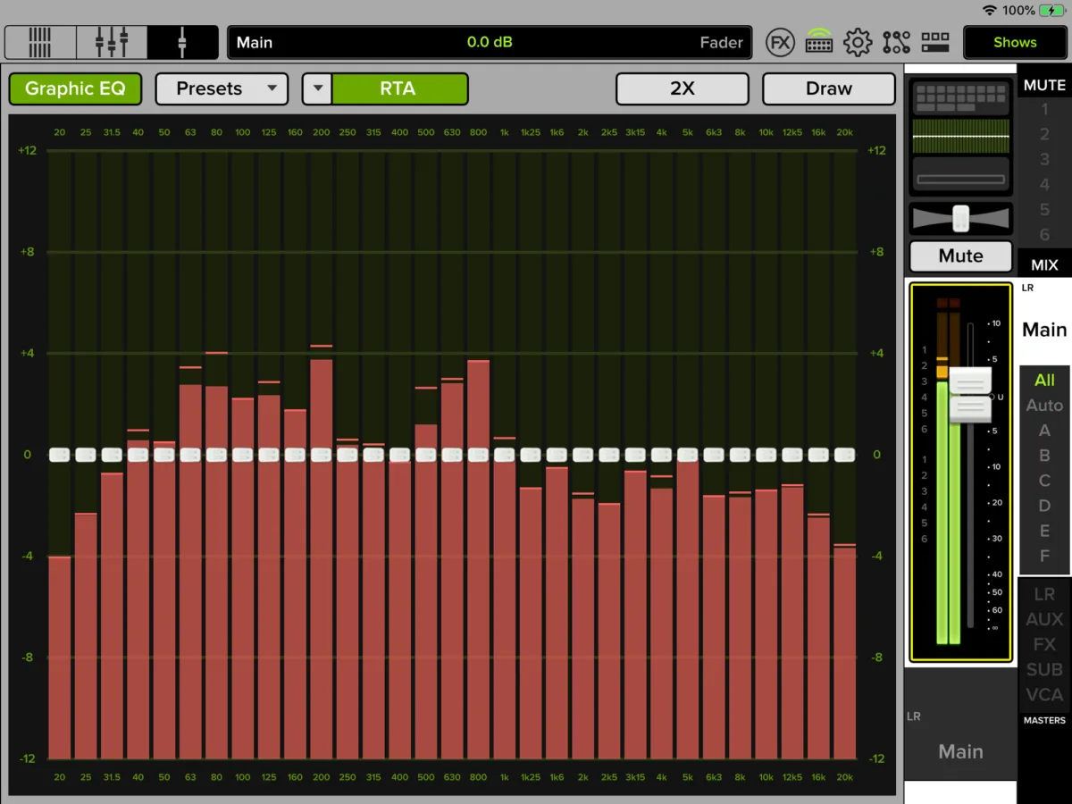 DL16S, écran de mixage = app Master Fader, EQ graphique avec RTA (capture Mackie générique de la gamme DL)