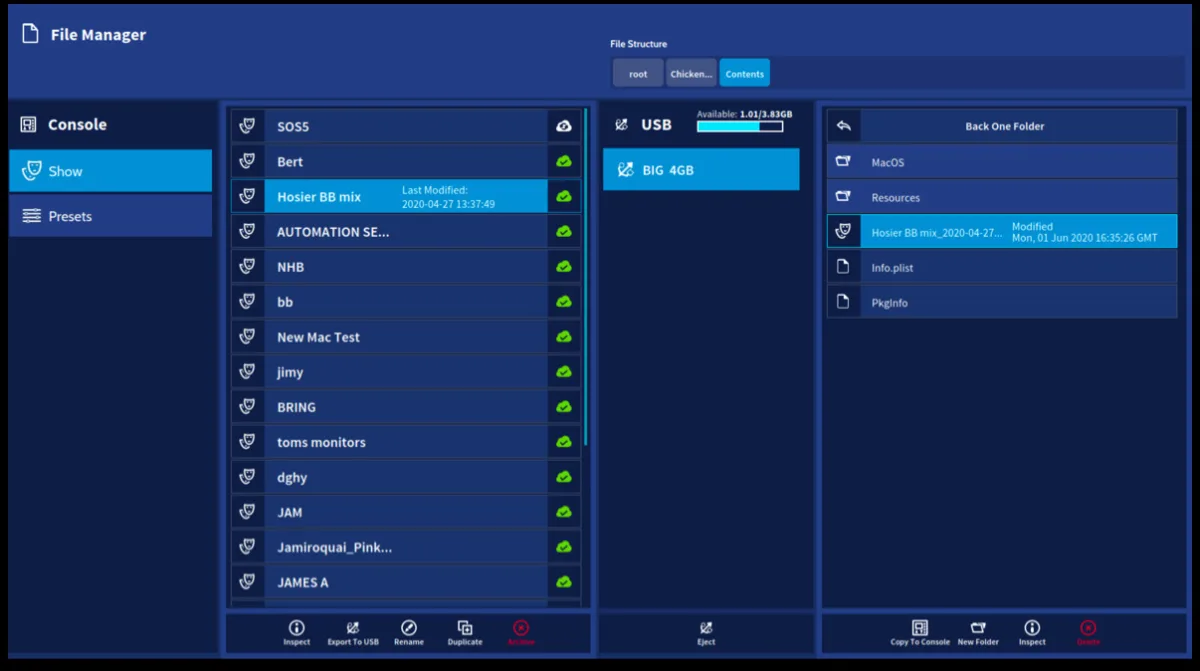 File Manager: console shows and USB drive (capture from the user manual, console 21-inch touchscreen)