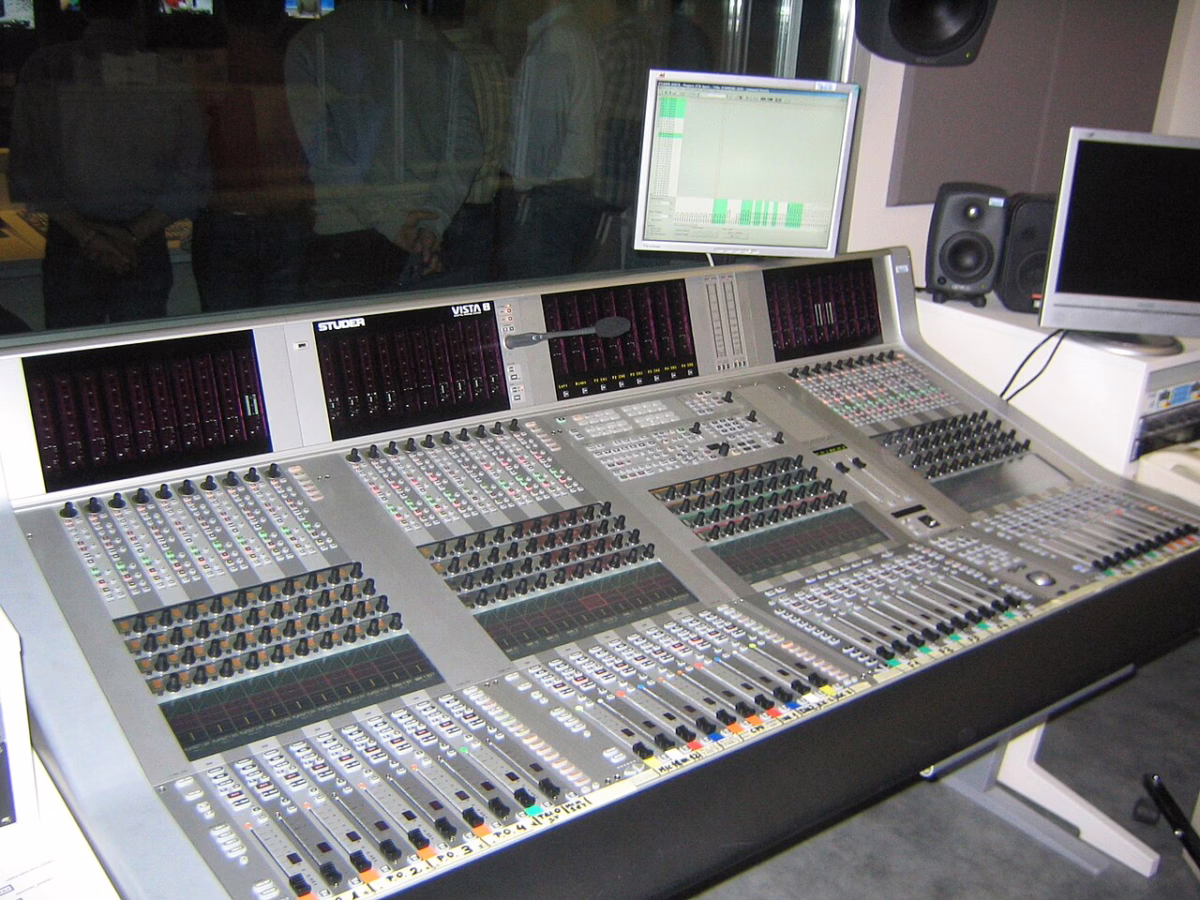 Studer Vista 8