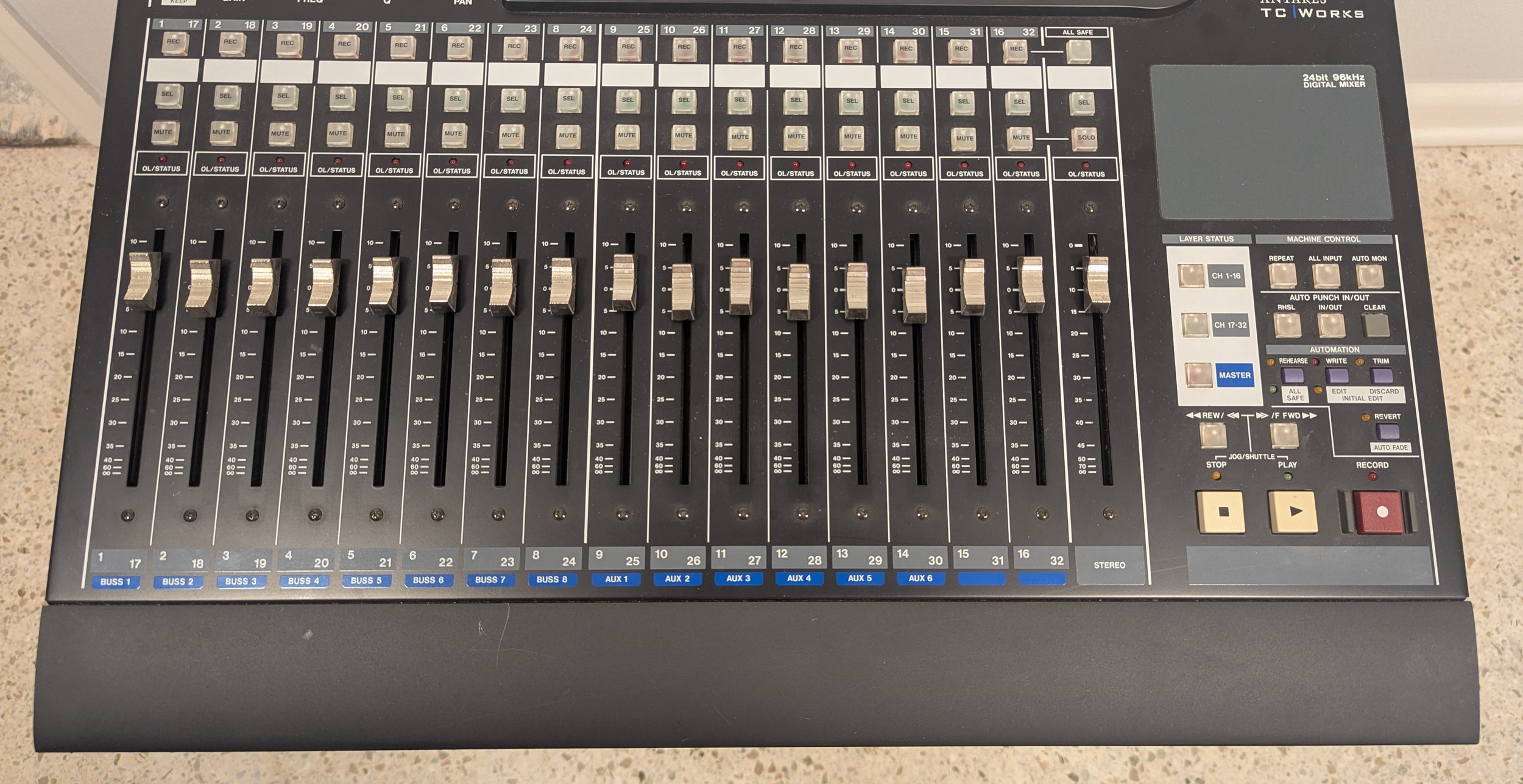 Tascam DM-24 — Tranche