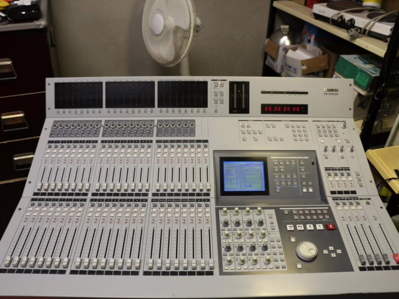Tascam TM-D8000