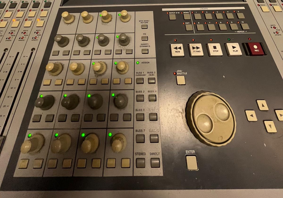 Tascam TM-D8000 — Channel strip