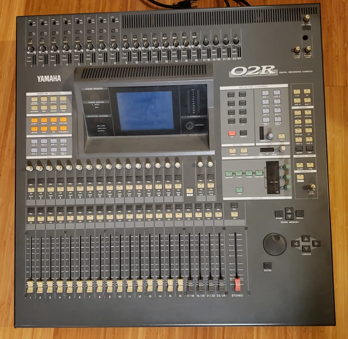Yamaha 02R