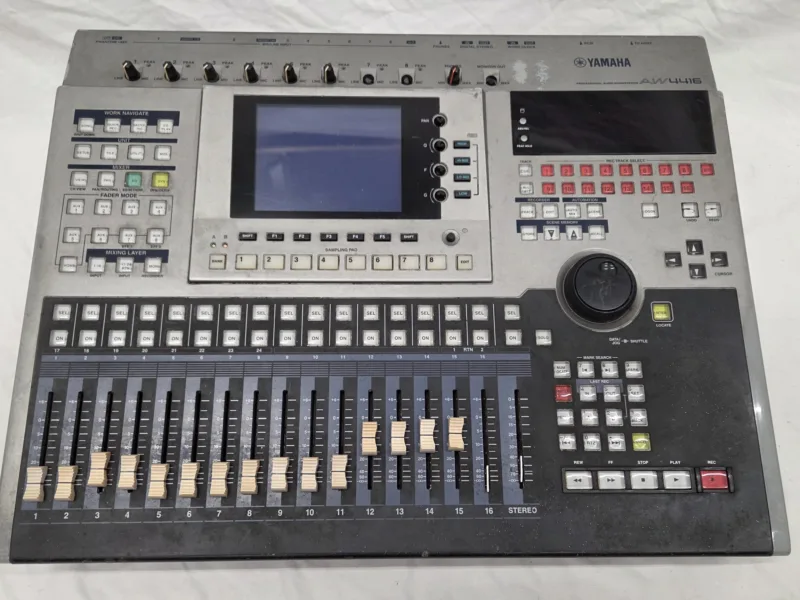 Yamaha AW4416