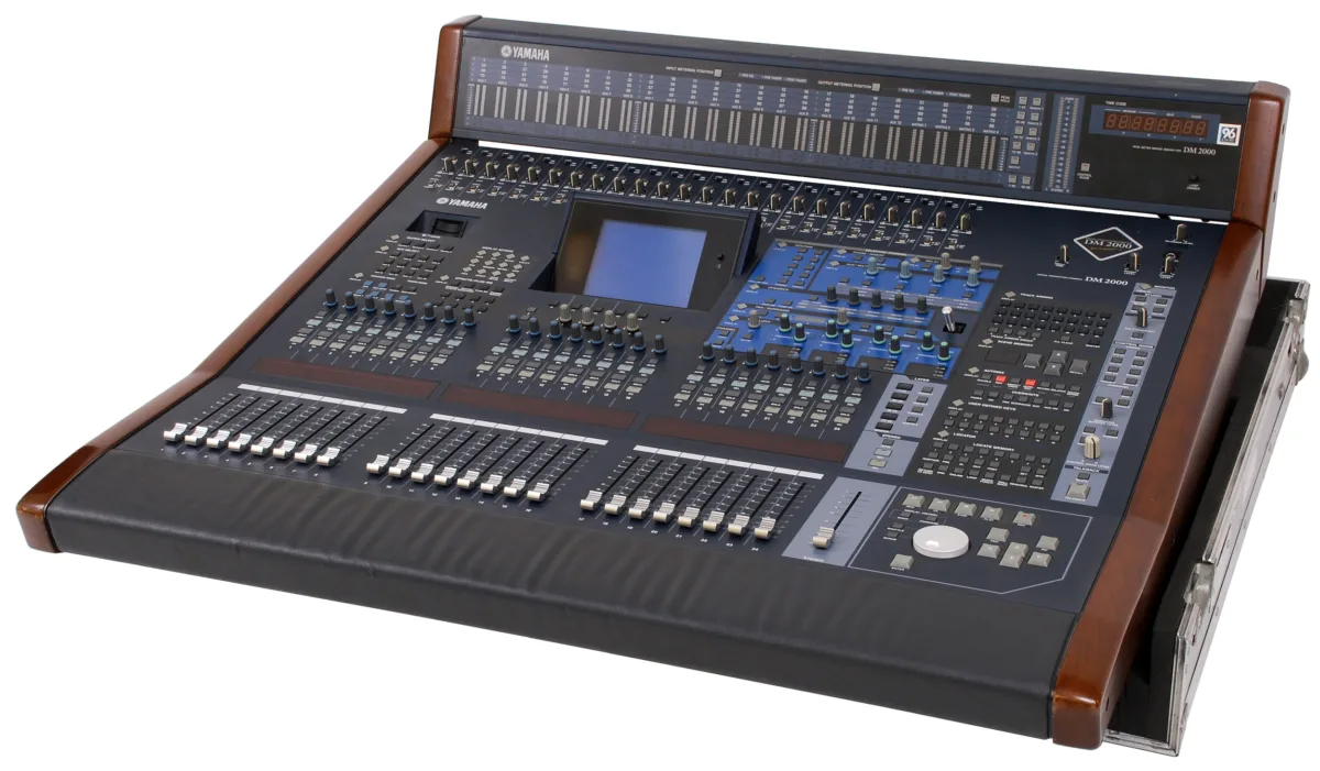 Yamaha DM2000