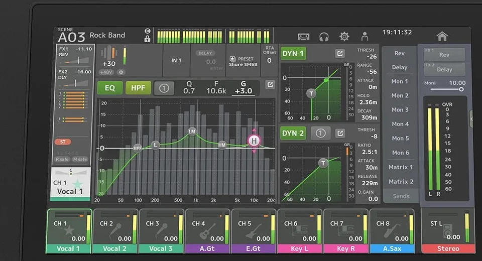 9-inch touchscreen: EQ, dynamics and sends of the selected channel.